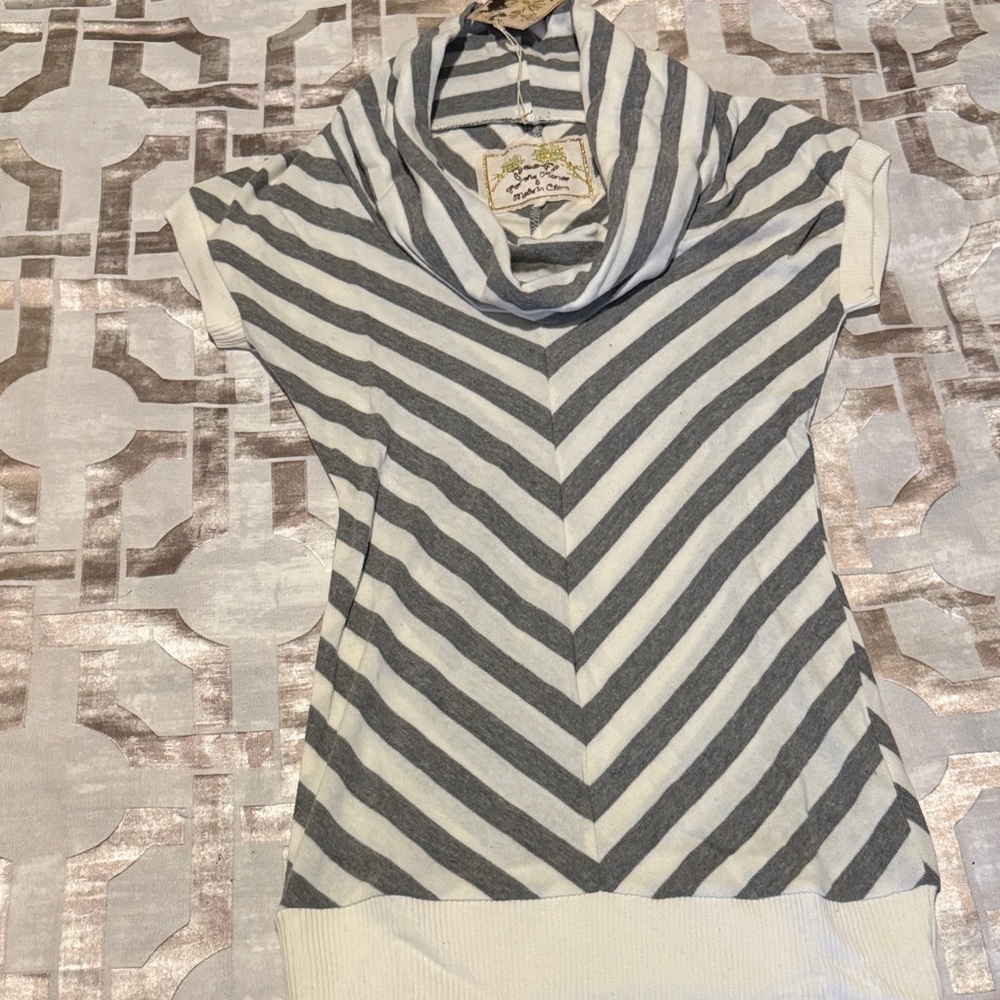 Poof Excellence Chevron Gray and White Cowl Neck Sweater